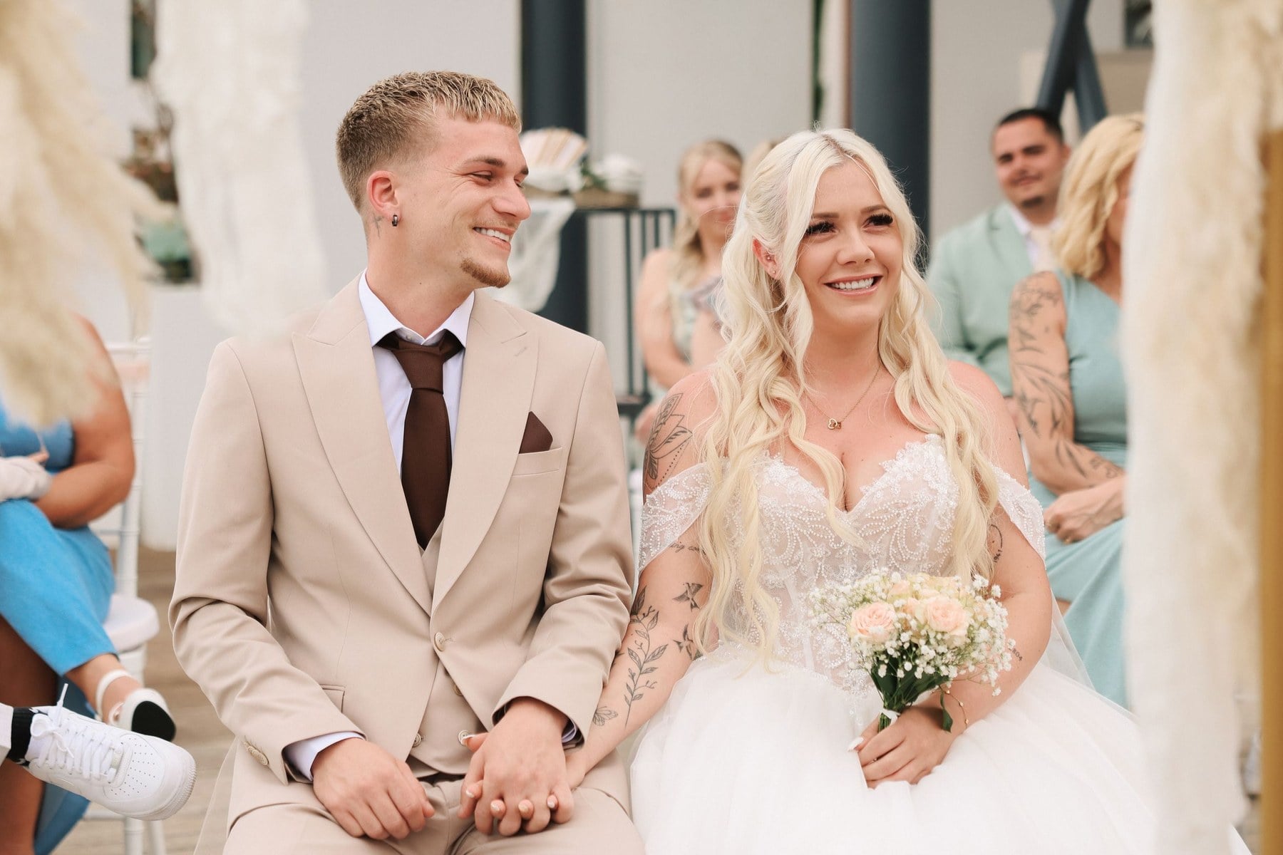 Ann-Kathrin und Marc mit Johanna bei ihrer freien Trauung